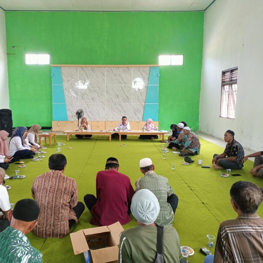 PEMDES GUNUNG ULIN LAKSANAKAN RAPAT KERJA BULANAN